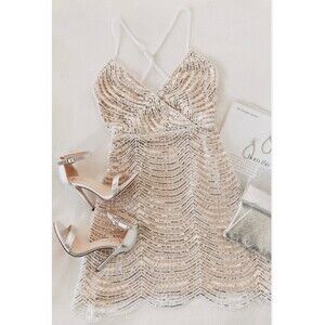 LULUS Lele White and Silver Sequin Party Cocktail Mini Dress Size XS (Bx 26)